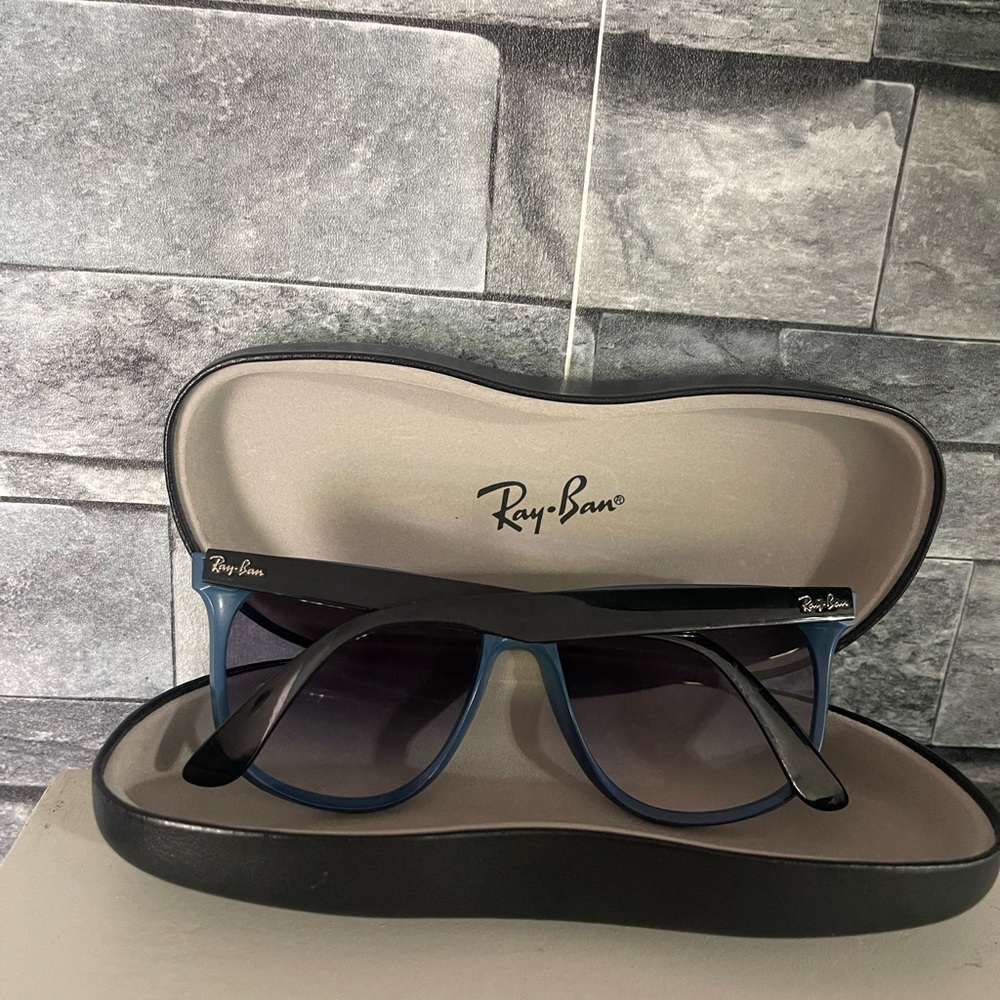 Ray-Ban Blue Black Gradient Lens Sunglasses